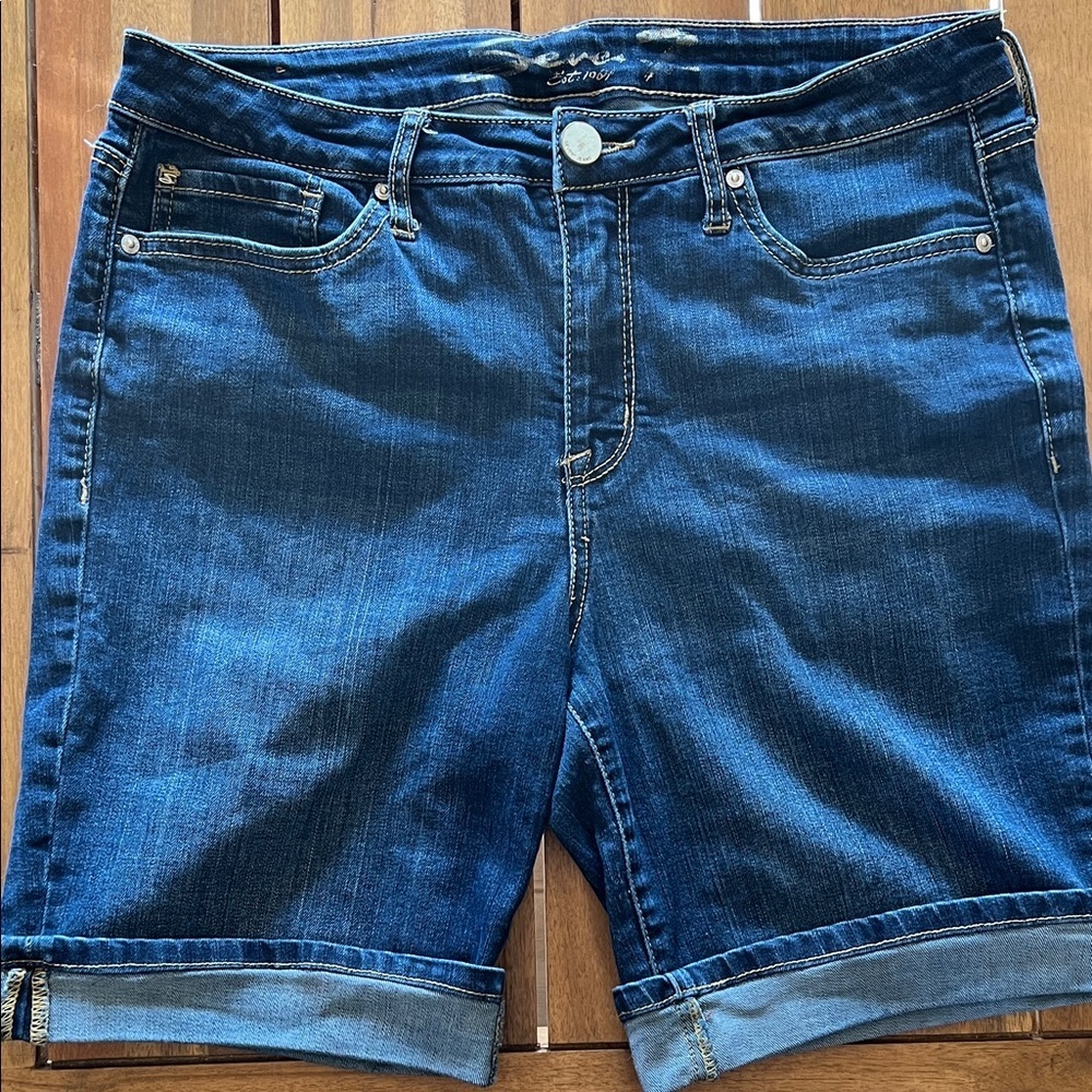 Cuffed high rise midi jean  shorts Seven indigo embroidered pockets 12
